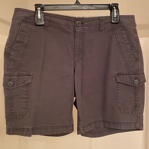 Women’s Eddie Bauer cargo shorts